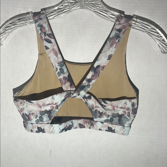 Old Navy Active Floral Sports Bra - Picture 3 of 3
